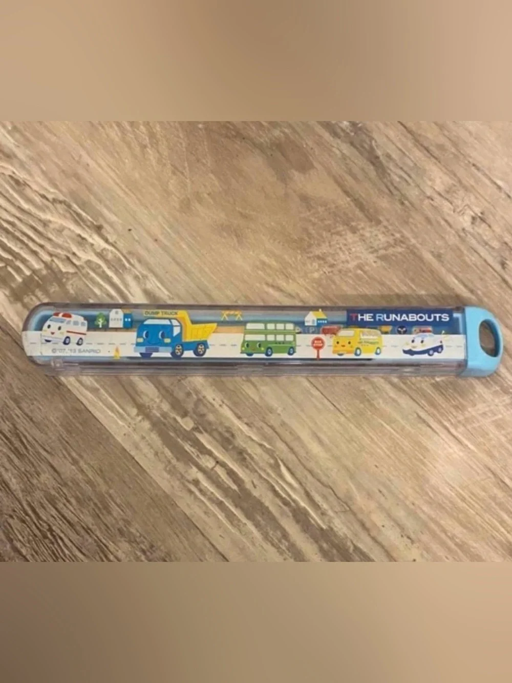 “The Runabouts” blue chopstick set. Includes children’s chopsticks and